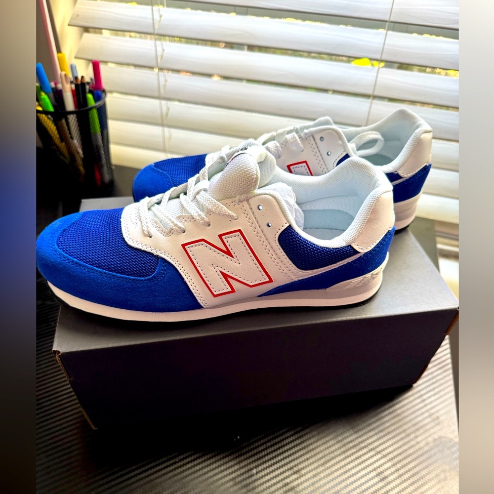 New- New Balance Youth 574 Running Shoe Blue/White/Red
